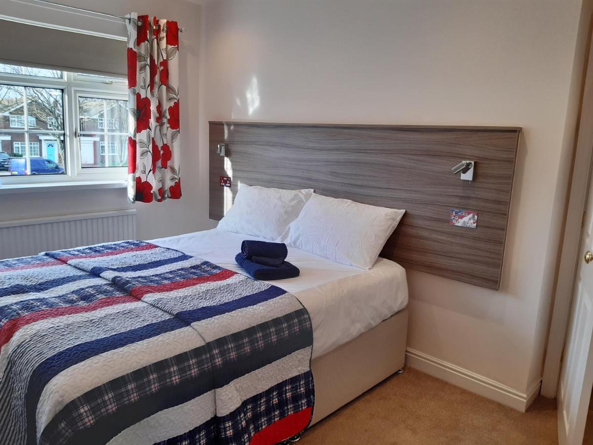 Smitten House 4 Bedroom Rhyl Extérieur photo