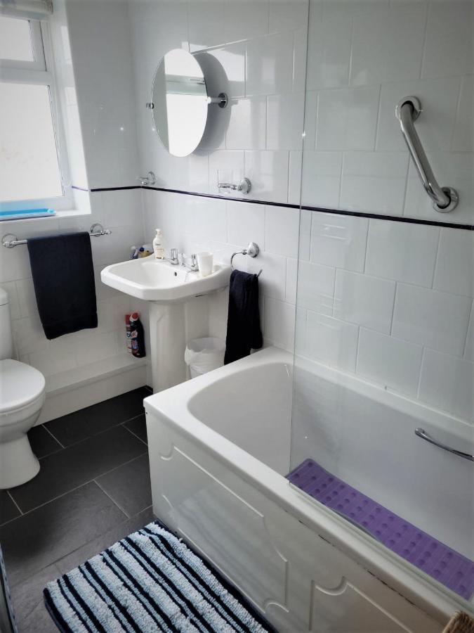 Smitten House 4 Bedroom Rhyl Extérieur photo
