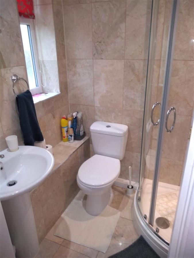 Smitten House 4 Bedroom Rhyl Extérieur photo
